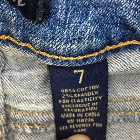 Zco Light Wash Mid Rise Distressed Denim Shorts Junior Size 7 - Picture 6 of 6